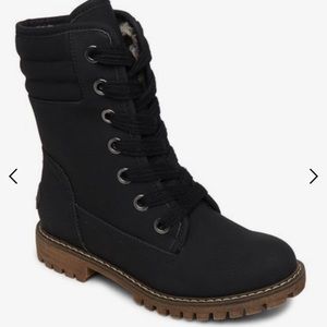 Roxy Aldean boots